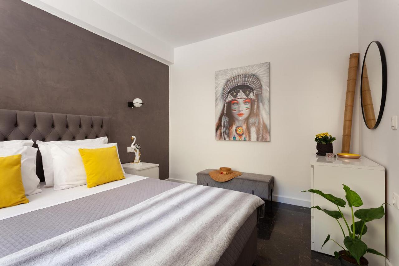 Seaside Apartment By Flisvos Marina Athens Ngoại thất bức ảnh