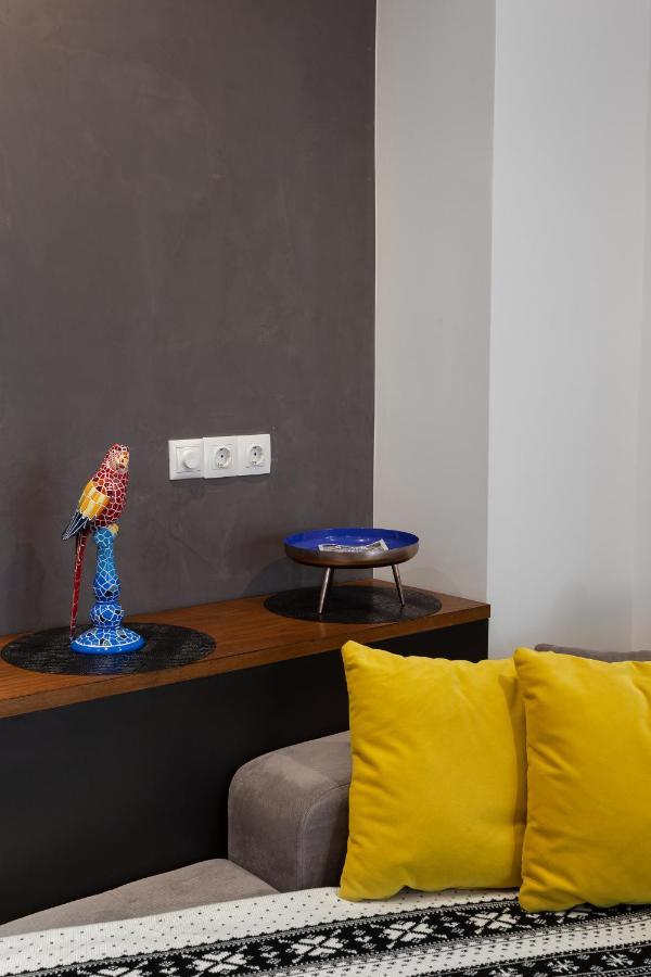Seaside Apartment By Flisvos Marina Athens Ngoại thất bức ảnh